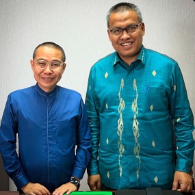Judul Artikel